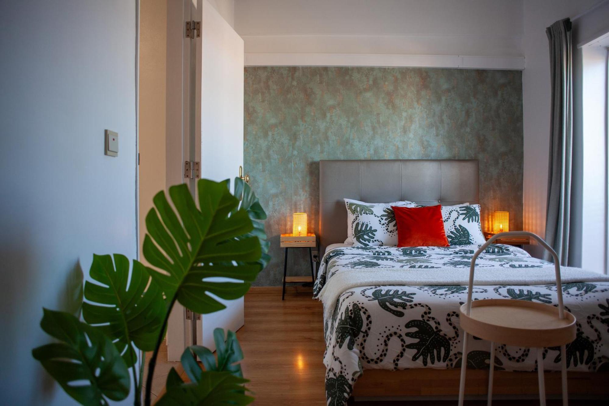 Just4U Apartment 2 Almada Esterno foto