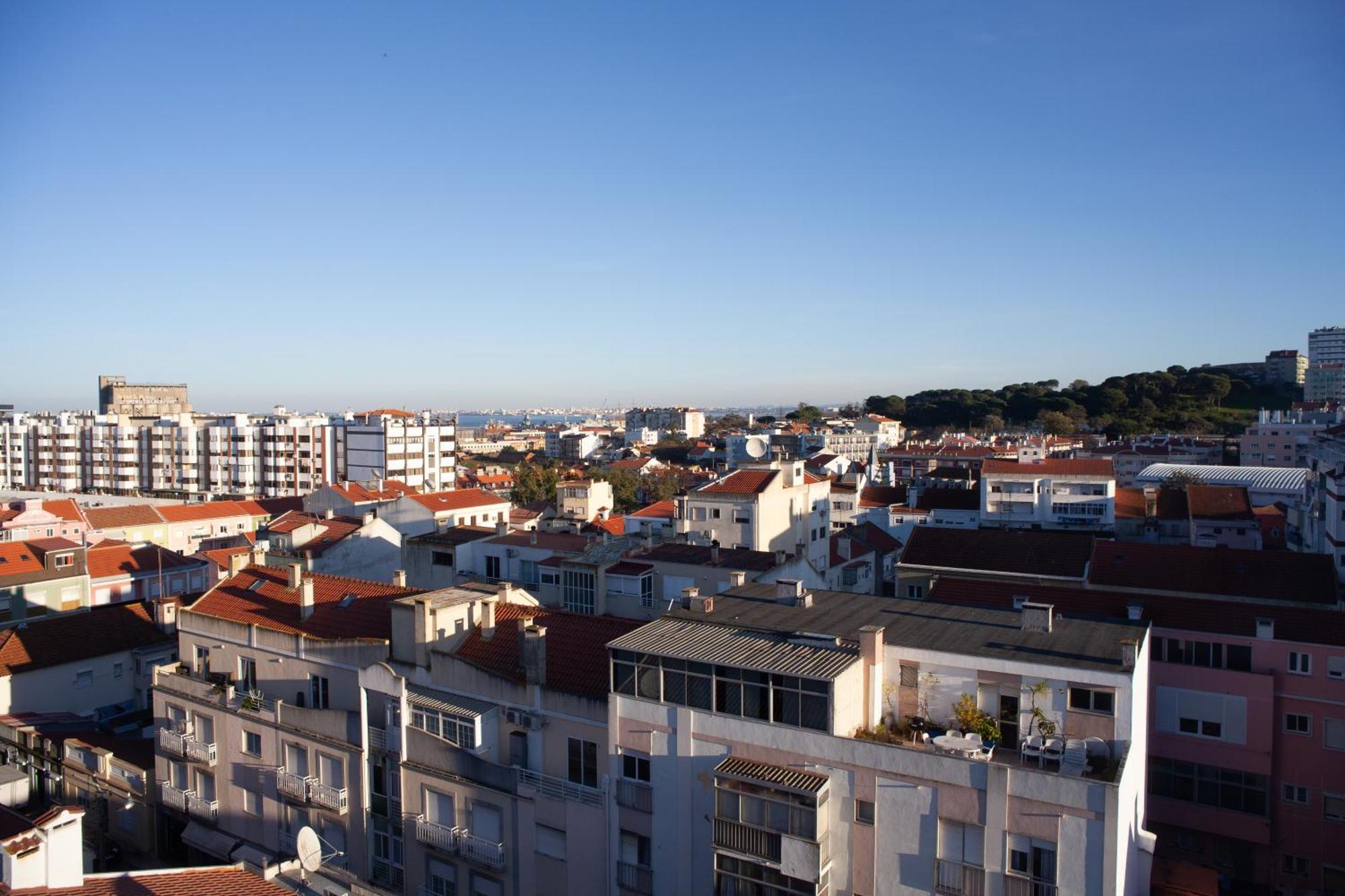 Just4U Apartment 2 Almada Esterno foto